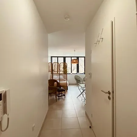 شقة La Porte Auguste نيم